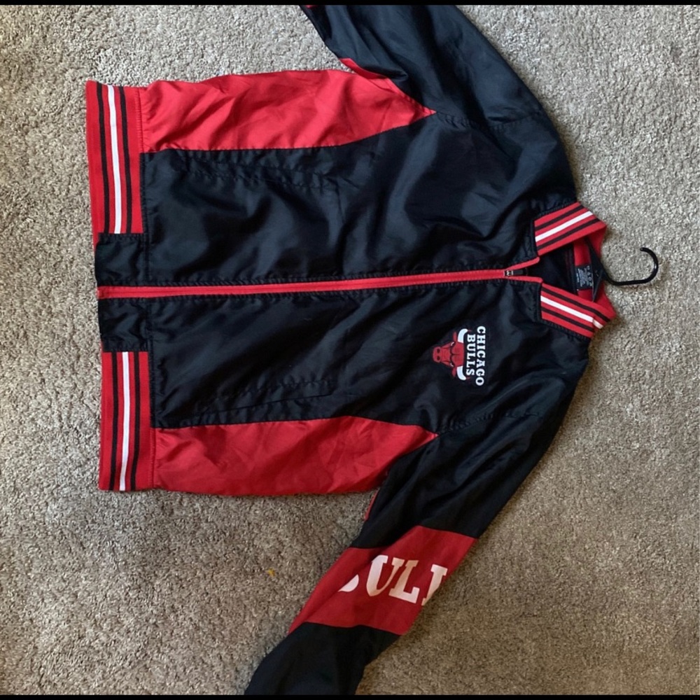 Chicago bulls windbreaker